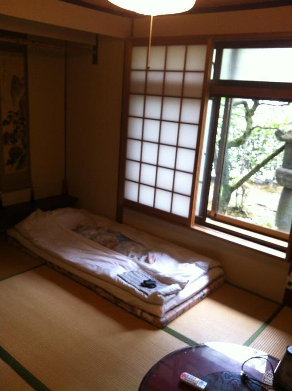Rakucho Ryokan Киото Номер фото